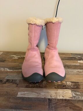 Keen Pink Shearling-Trim Winter Boots